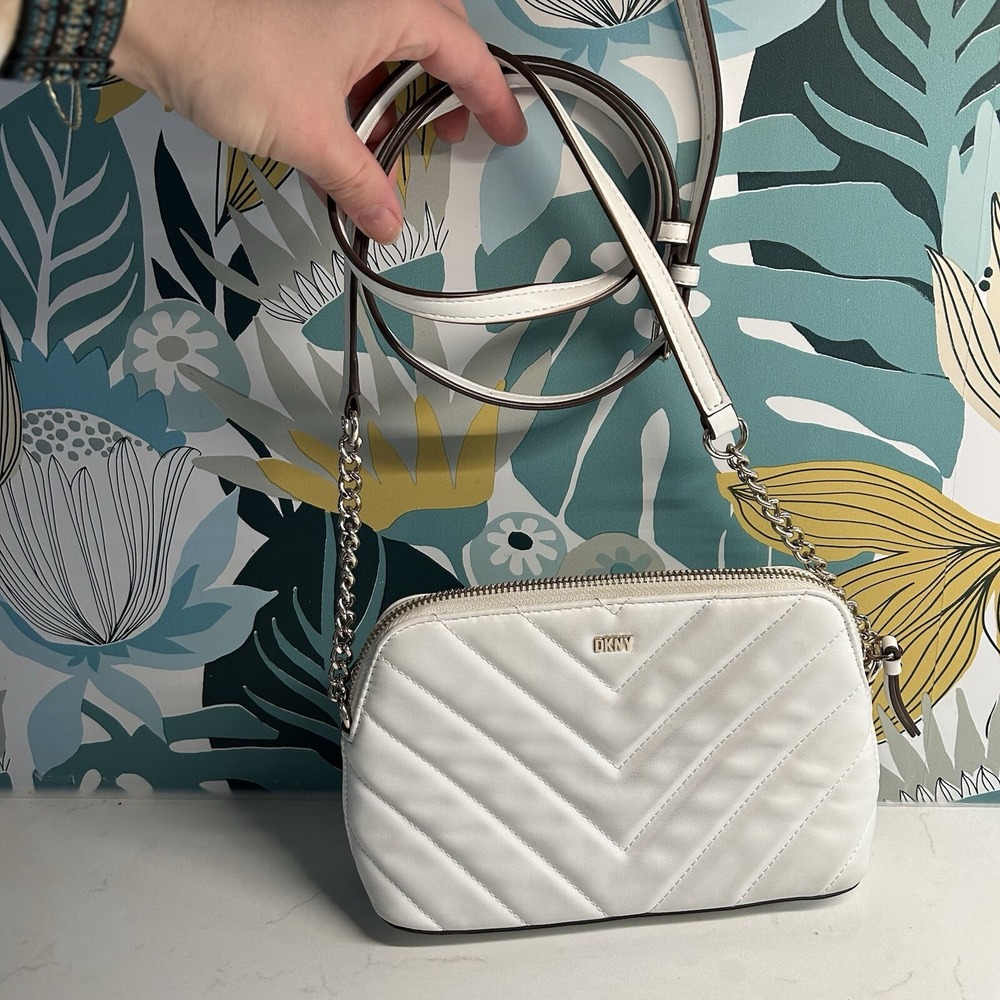 DKNY Zipper Veronica Crossbody Ivy Color And Gold Quilted Pattern‎